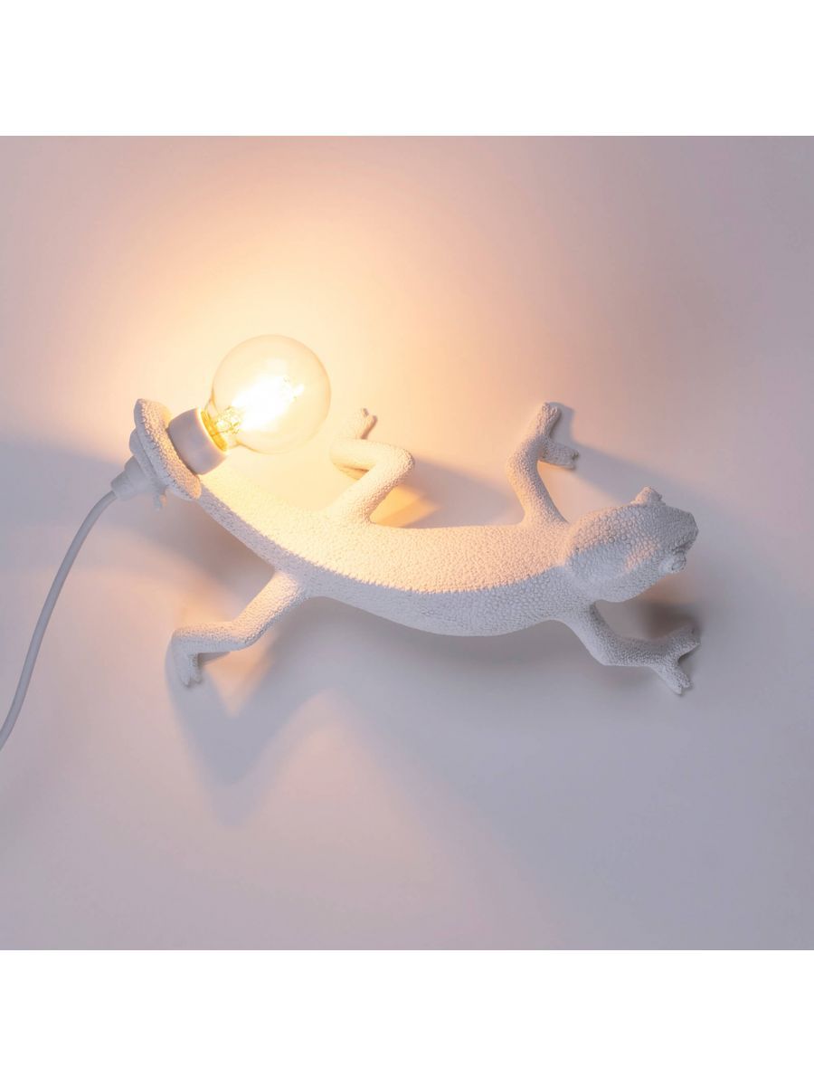 Lampada In Resina Chameleon Lamp Right-Going Down White Seletti